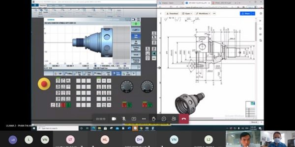 Học viên đang thực hành lập trình các quy trình tiện phức tạp/ sử dụng máy đảo trục (counter spindle) và mô phỏng quy trình gia công CNC.