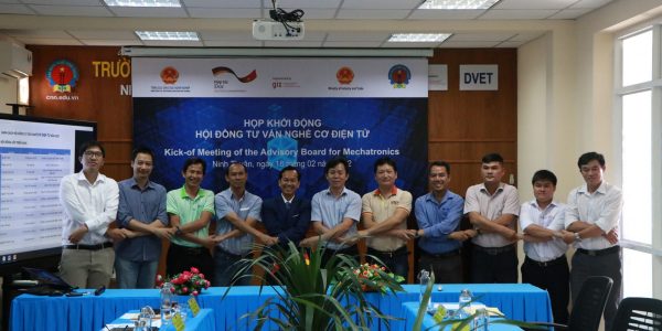 Ký kết Biên bản ghi nhớ giữa Trường Cao đẳng nghề Ninh Thuận và các doanh nghiệp đối tác