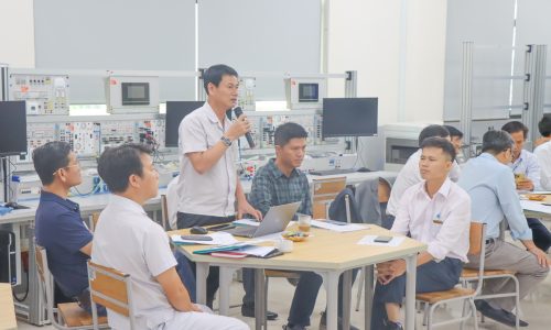 Mr Nguyen Vuong Long – Vice General Director of Global Powersports Manufacturing Inc gave opinions about the cooperative training model