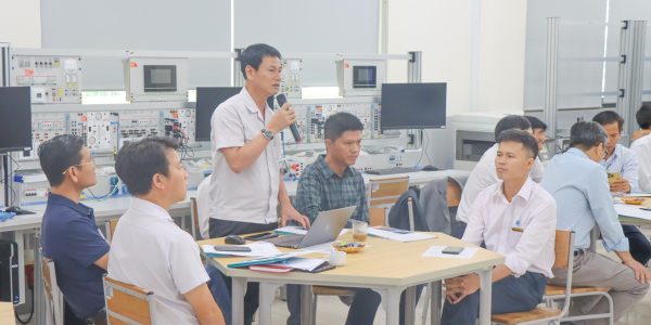 Mr Nguyen Vuong Long – Vice General Director of Global Powersports Manufacturing Inc gave opinions about the cooperative training model