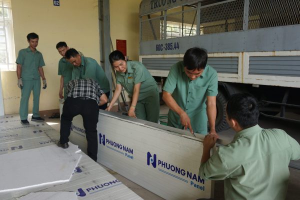 Participating teachers were constructing and installing a cold storage room