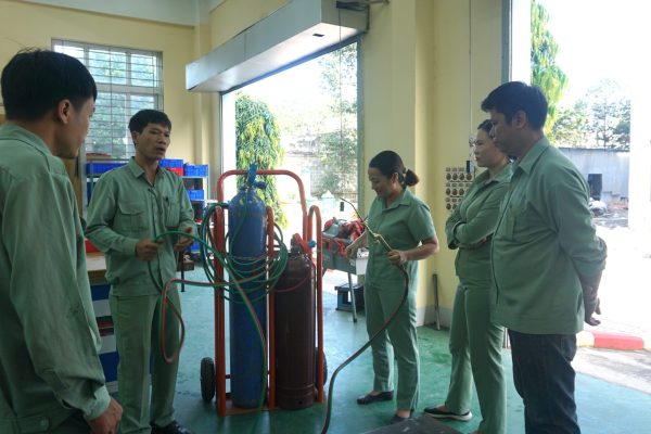 Safety instructions on oxy-acetylene equipment