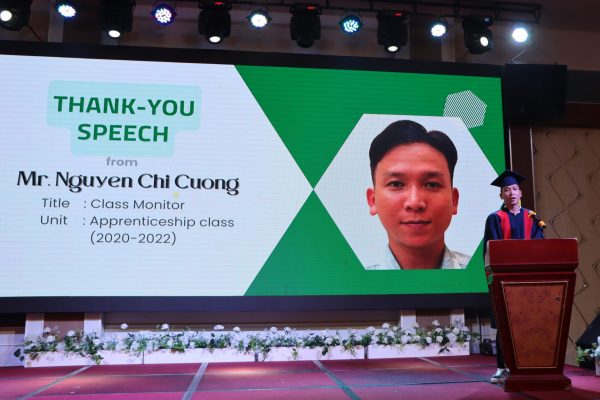 Mr Nguyen Chi Cuong – the representative of K13 Metal Cutting – delivered his thank-you speech