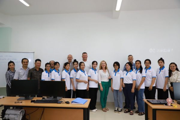 Ms Laroy – DPP Project Manager in Vietnam & Indonesia – visited the class.