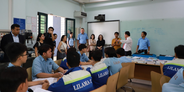 The Vice Rector of LILAMA 2 – Mr Le Quang Trung - introduced the facilities and cooperative training activities with businesses at the college