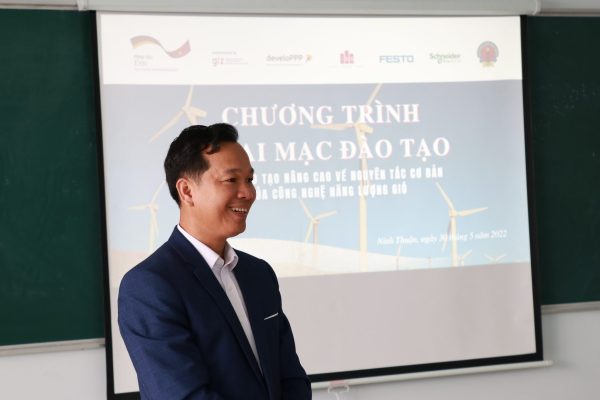 Mr. Nguyen Phan Anh Quoc – Rector of NTVC welcomes the participants and opens the training.