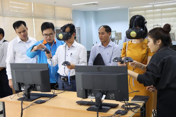 LILAMA 2 I4.0 lab with Virtual Reality teaching equipment, a part of “Industrial Electronic” training.