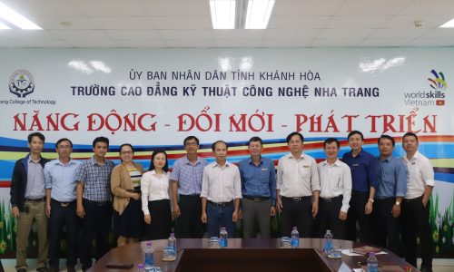 Multipliers and teachers, managers of Nha Trang College of Technology