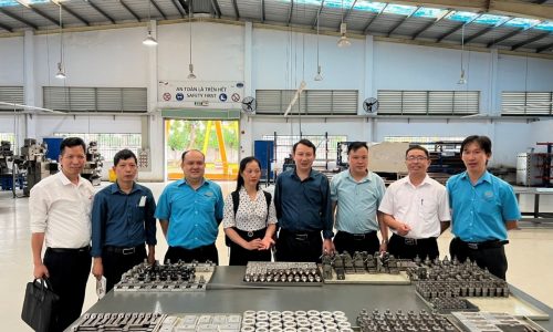 The team visited practical workshops of Metal Cutting at LILAMA2